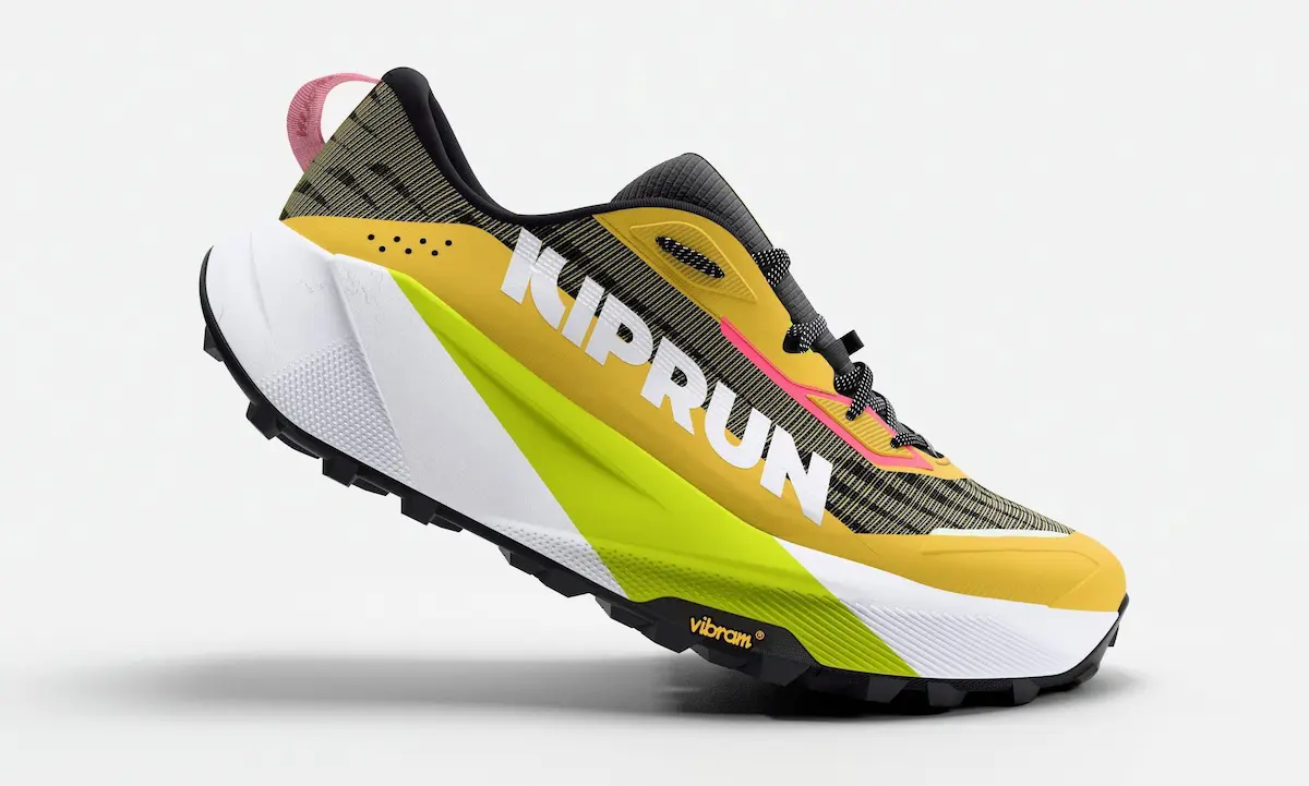 Kiprun Kipsummit Max vista lateral mostrando la suela Vibram Megagrip y la entresuela Fastech+